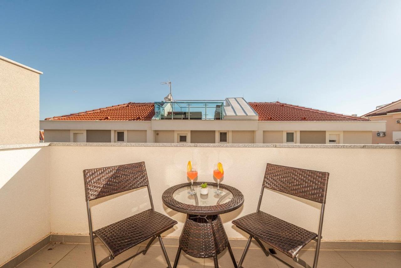 Enna House With Private Jacuzzi Apartman Novalja Kültér fotó